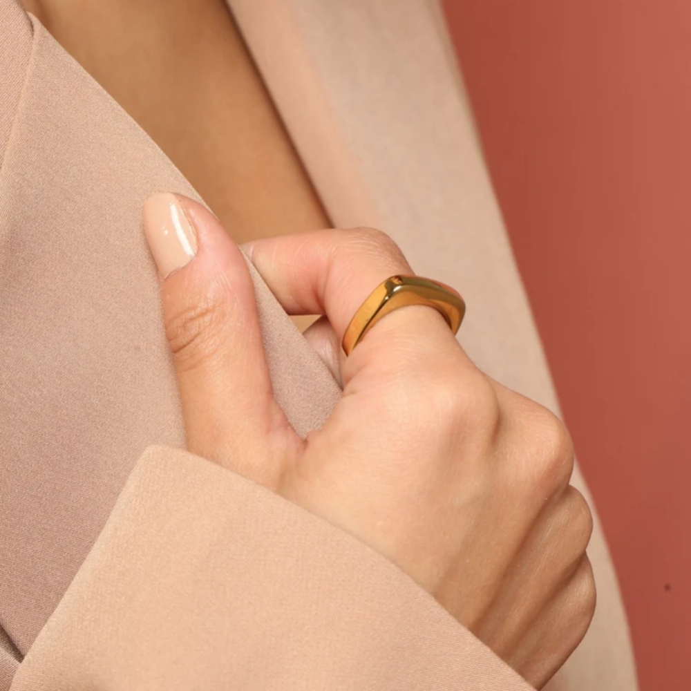 Cali Tiger 18k gold plated Nova Ring - Picture 2 of 6